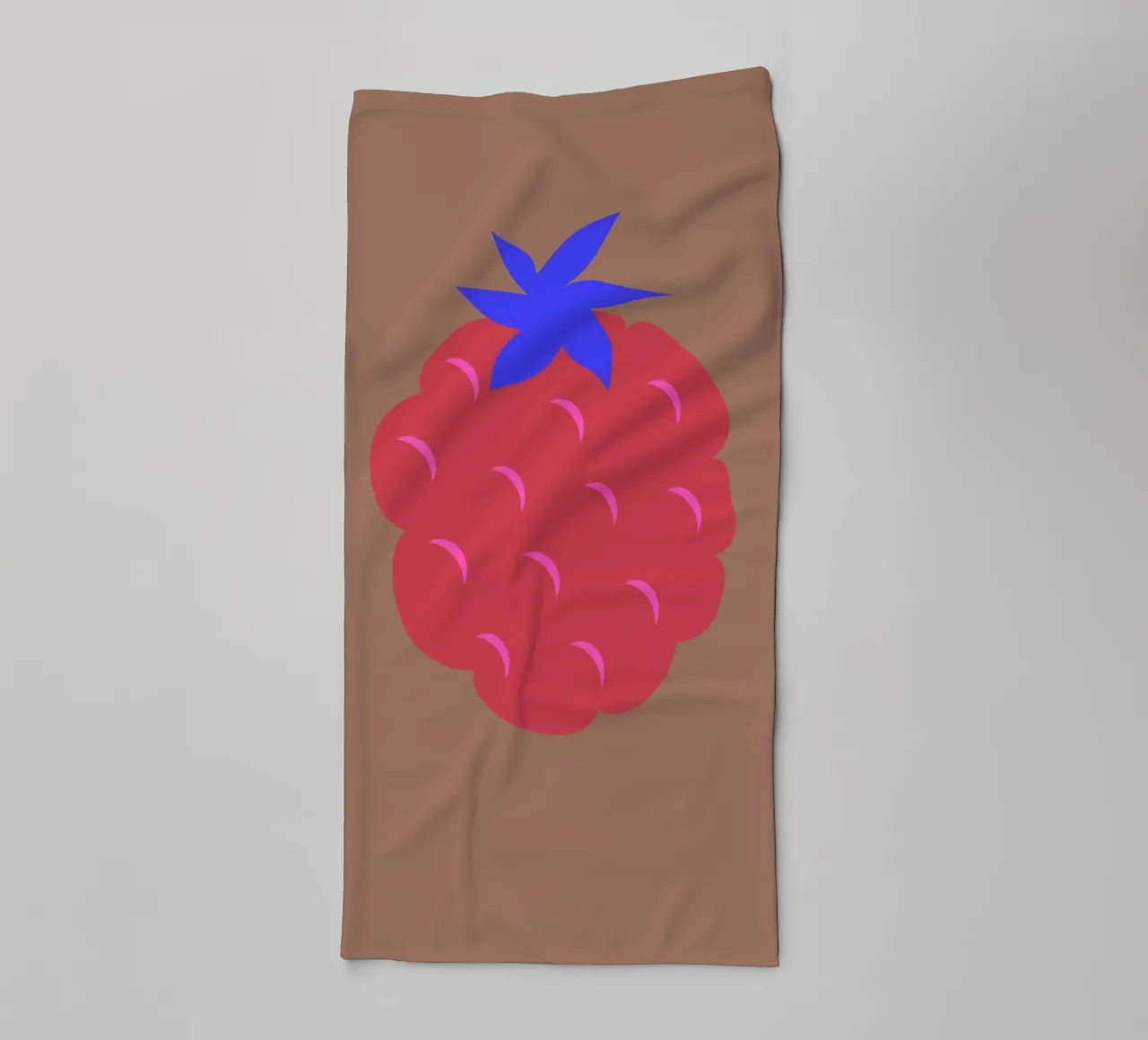 raspberry badhanddoek van FRICKE DESIGN