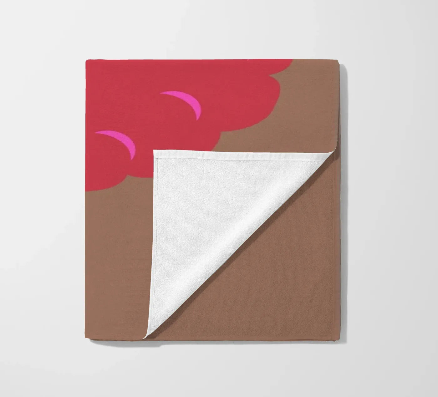 raspberry strandhanddoek van FRICKE DESIGN