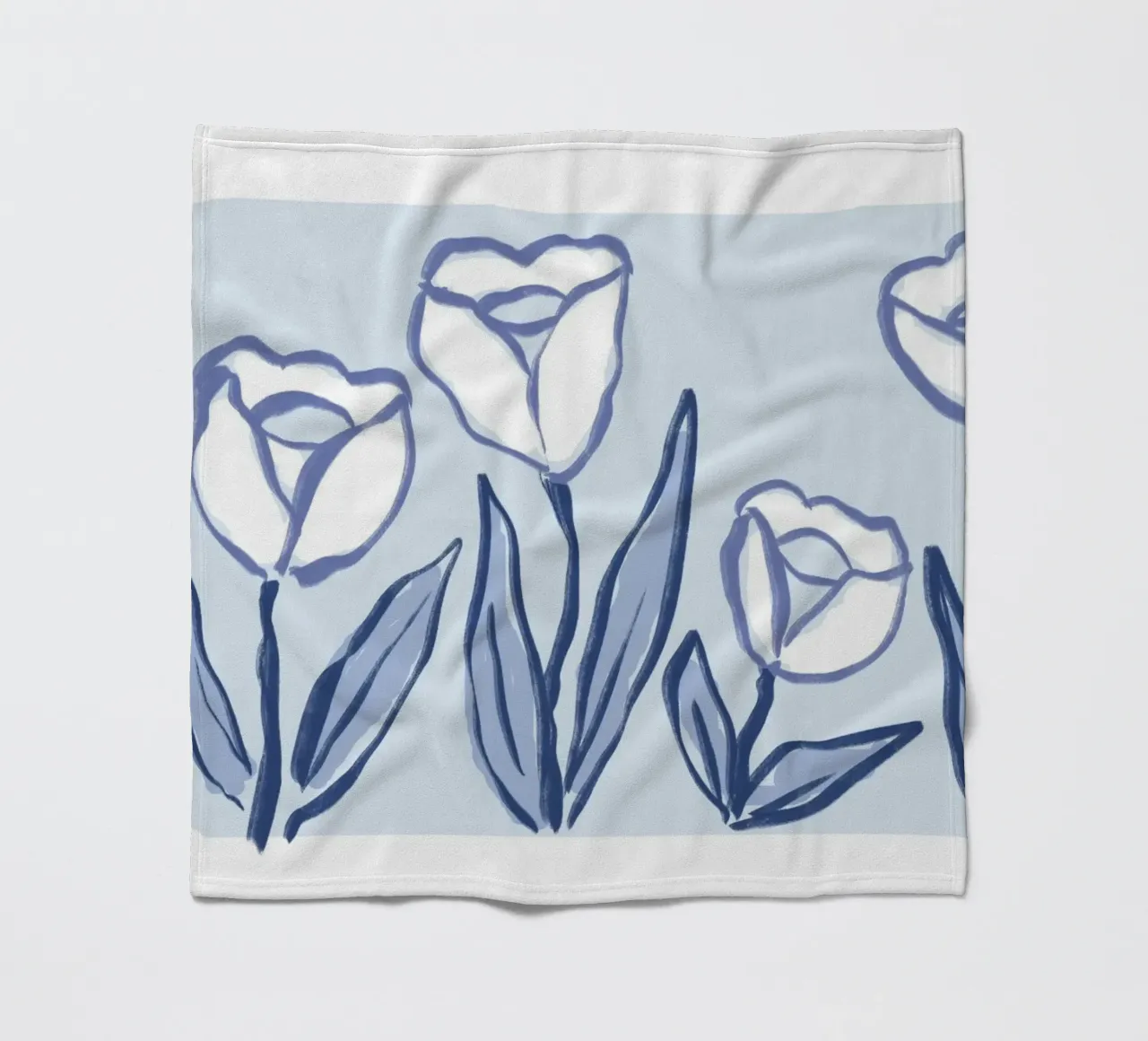 Tulipano botanico blu e bianco coperta in pile da Melloi Art Print