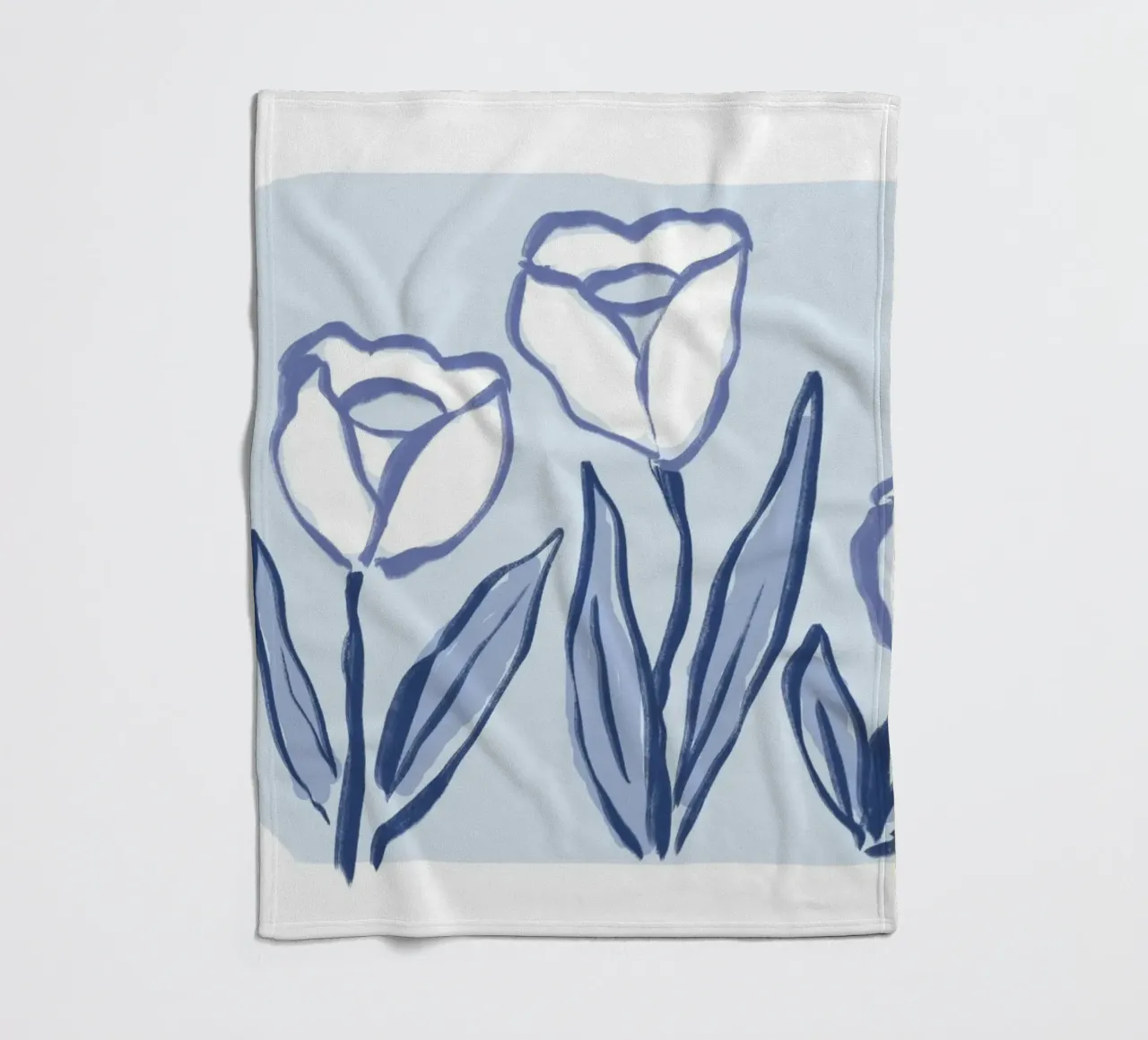Tulipano botanico blu e bianco coperta in pile da Melloi Art Print