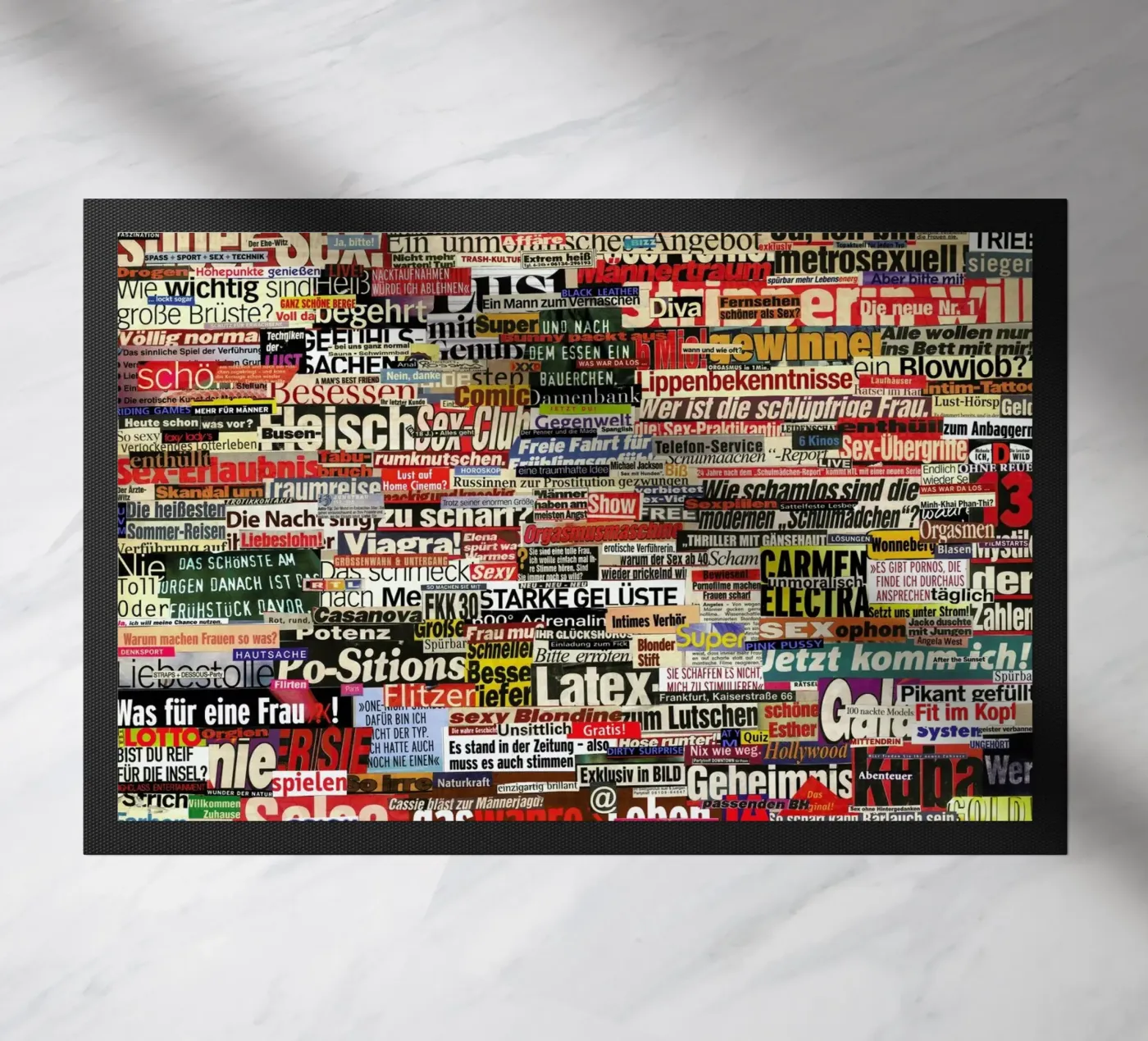 Headlines, 2005 deurmat van Gothans Papierwelten