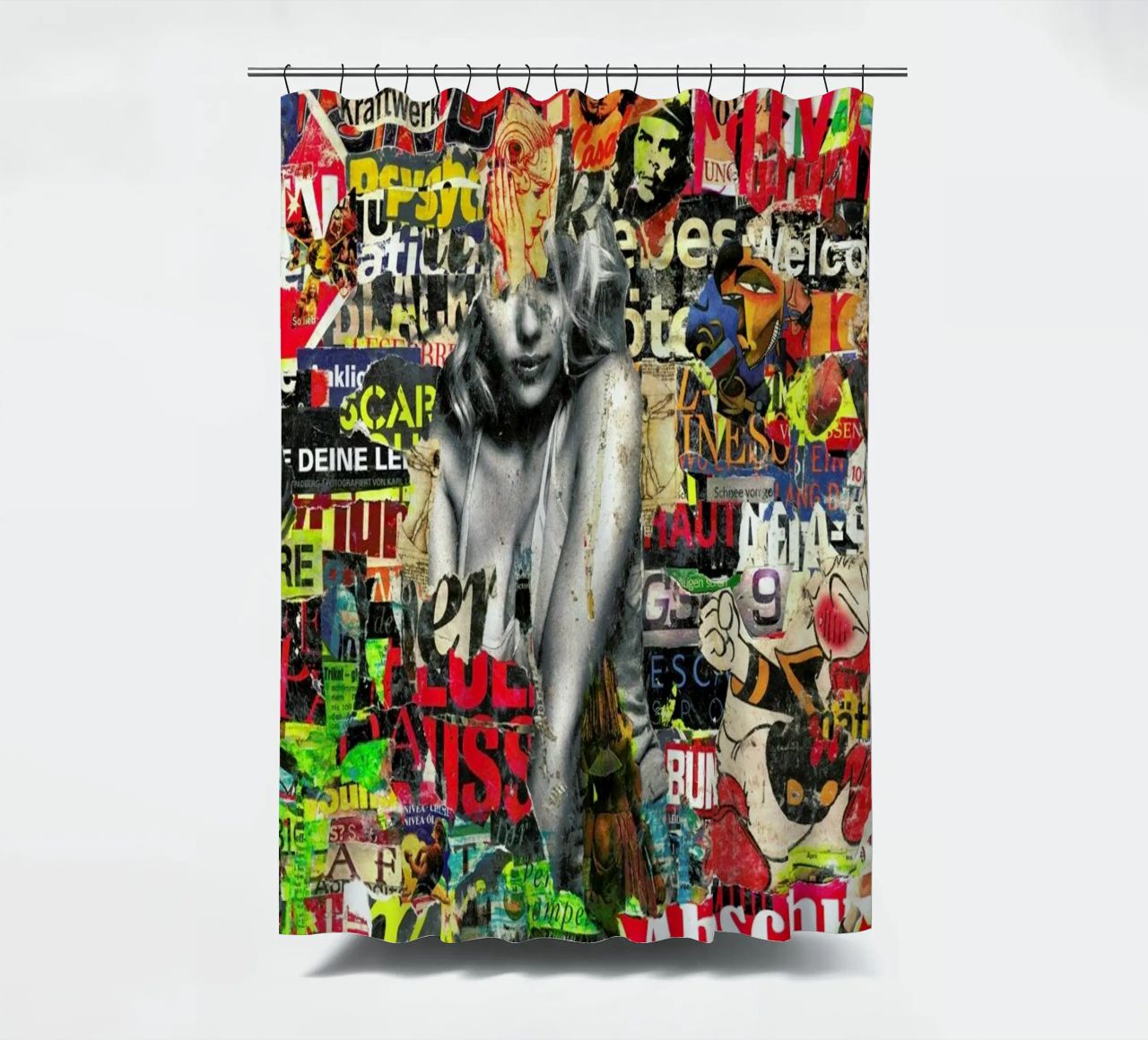Trashy, 2007 Duschvorhang von Gothans Papierwelten