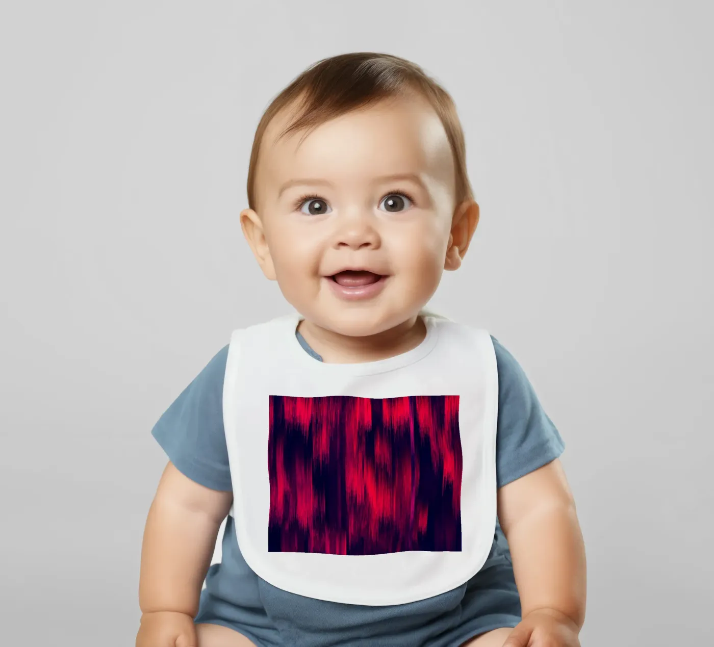 DYNAMIC - Glitch baby bib by Petra Lang