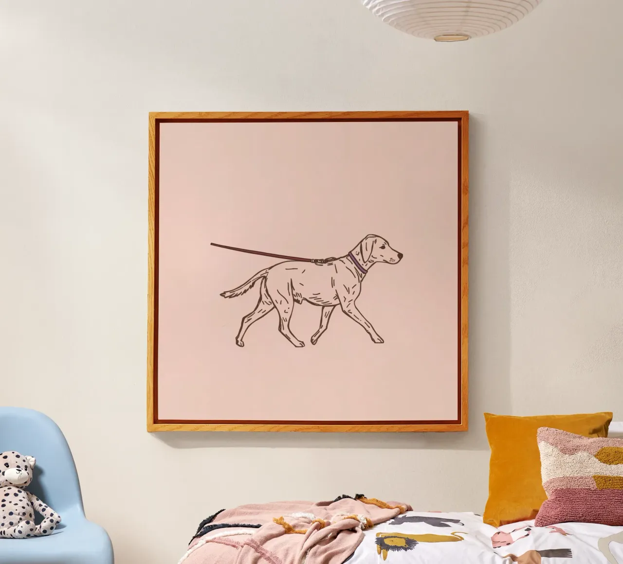 Hund geht an der Leine Skizze auf einem blassrosa Hintergrund Acryl-Glas von DesignDoodle