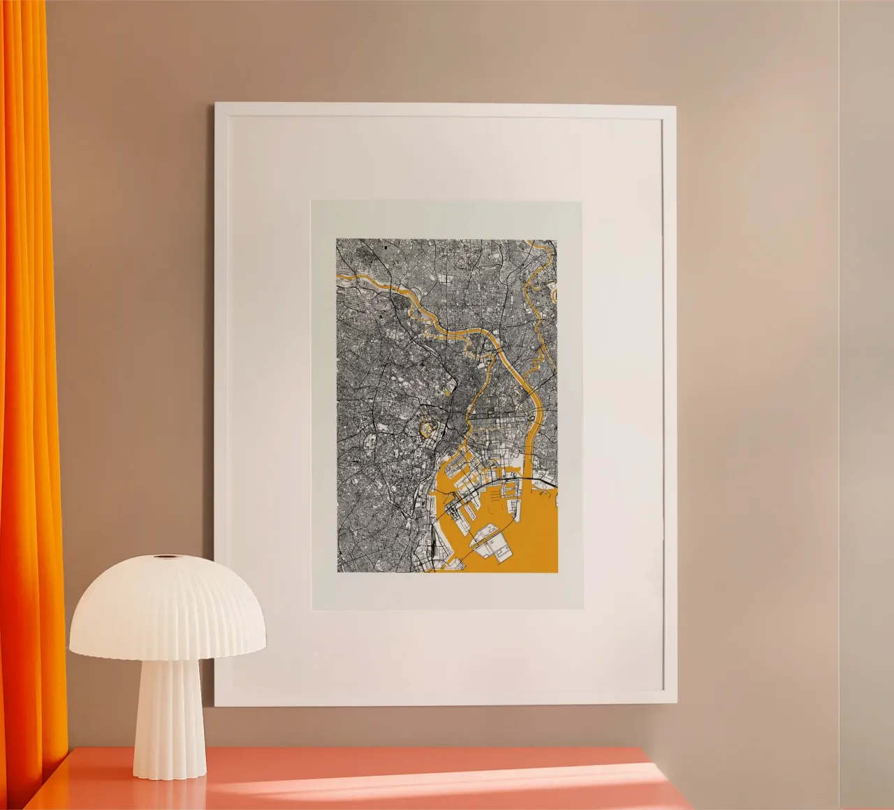 Orange Infusion In Tokio poster con telaio in legno da Mattygug