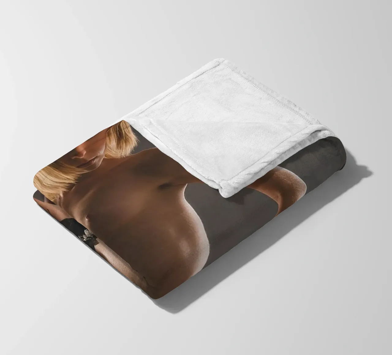 Lottie Topless coperta in pile da Dave Hare Photography