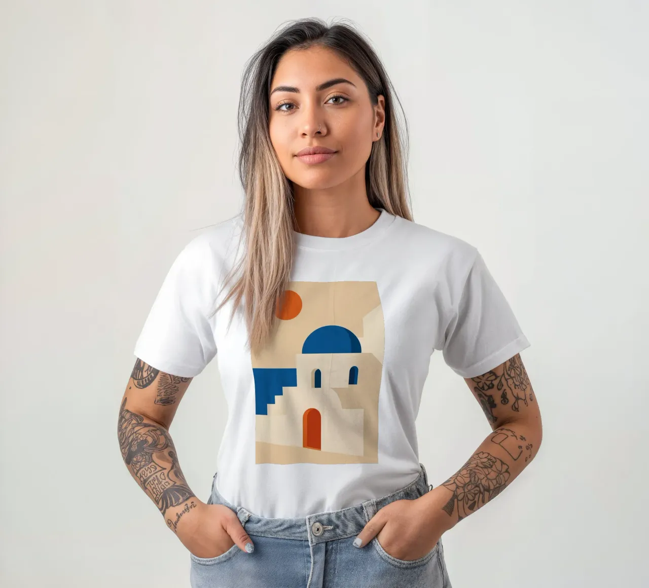 Santorini - Cupole blu e sole greco t-shirt da JETLAG | affiches voyage