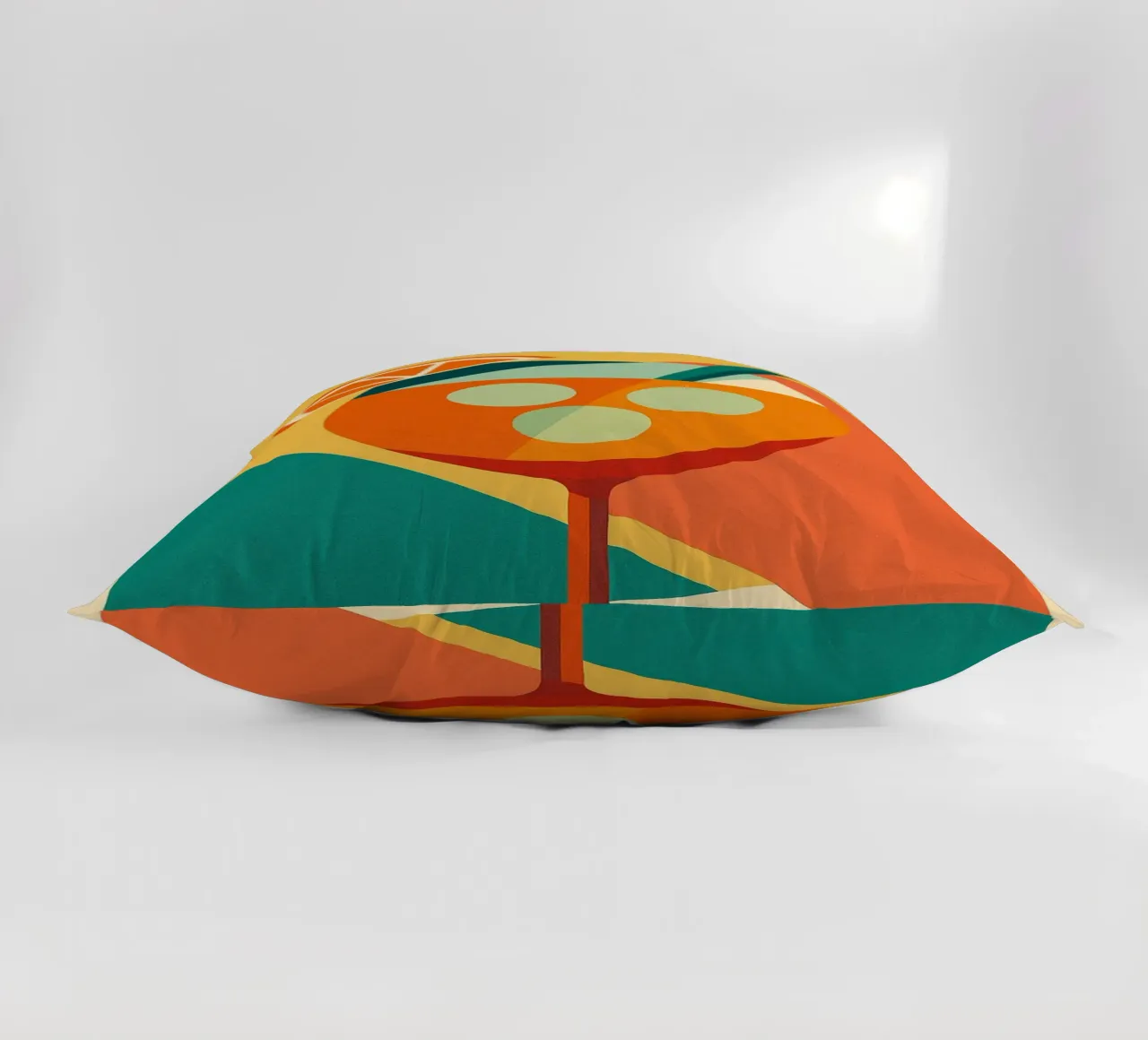 SPRITZ - An arty version of the iconic aperitif decorative cushion by Boissons - Affiches & posters - Retro