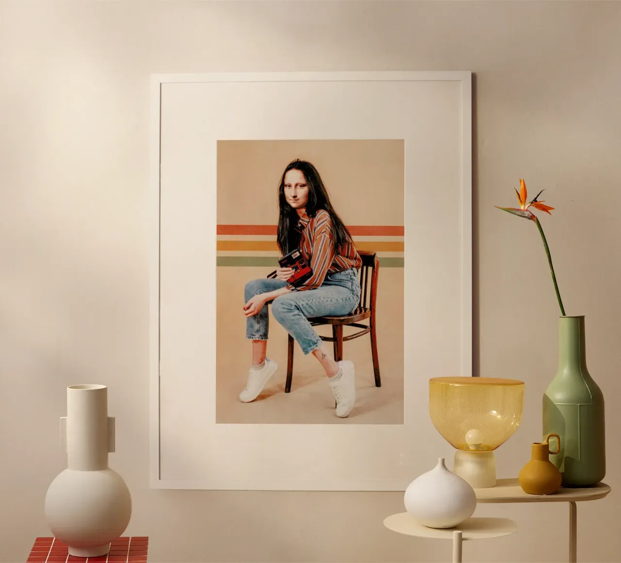 Retro Mona poster con telaio in plastica da Jonas Loose