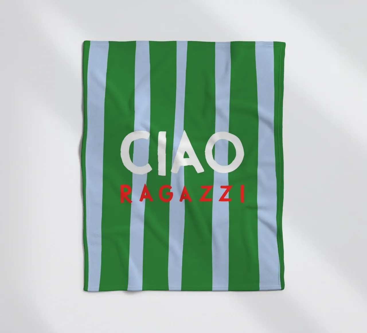 Ciao Ragazzi coperta in pile da Attaboy Dsgn