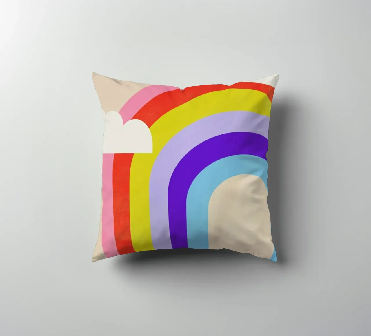 Rainbow and Clouds cuscino da Little Flourishes
