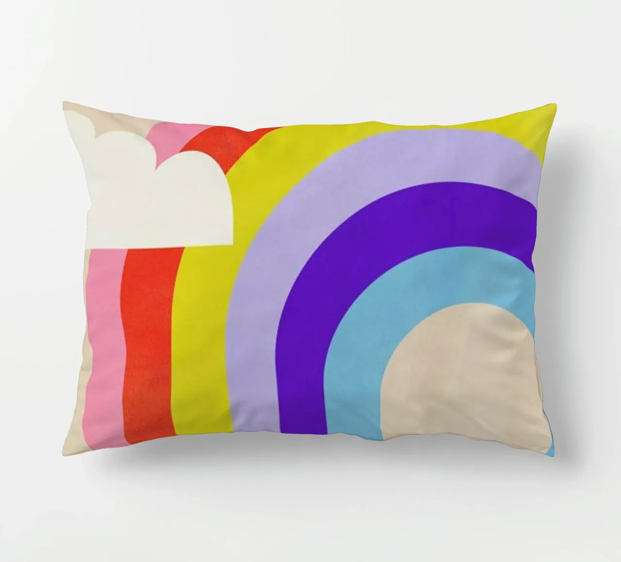 Rainbow and Clouds cojín de Little Flourishes
