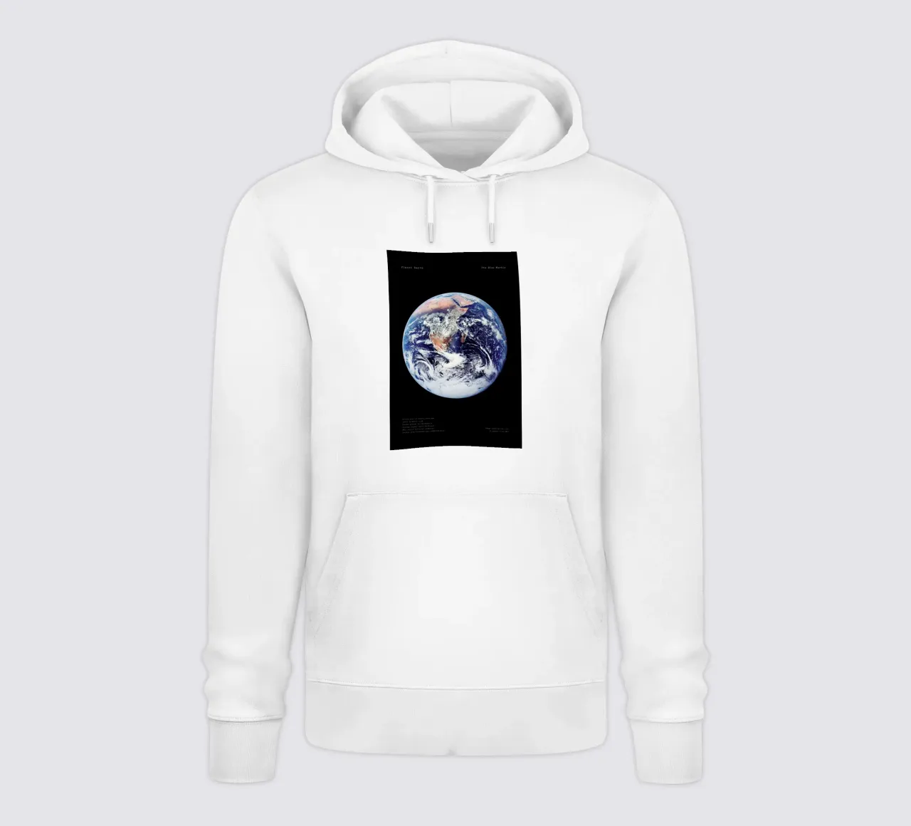 View of Earth from Apollo 17 felpa con cappuccio da Vintage by JUNIQE