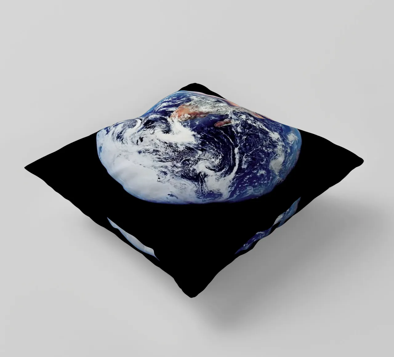 View of Earth from Apollo 17 kussen van Vintage by JUNIQE