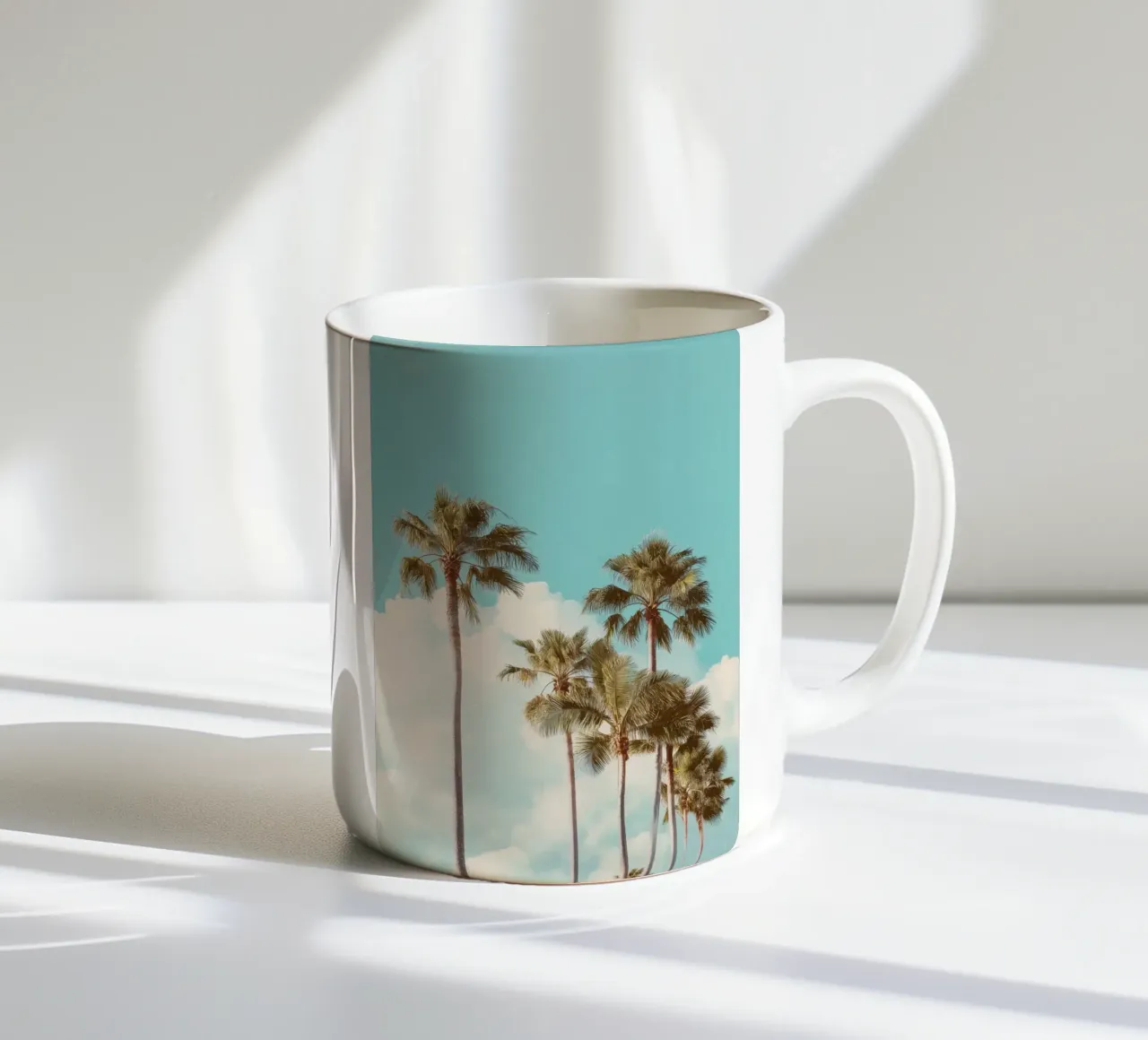 California Dream – Retro Palm Tree Print tazza in ceramica da Vela Luna