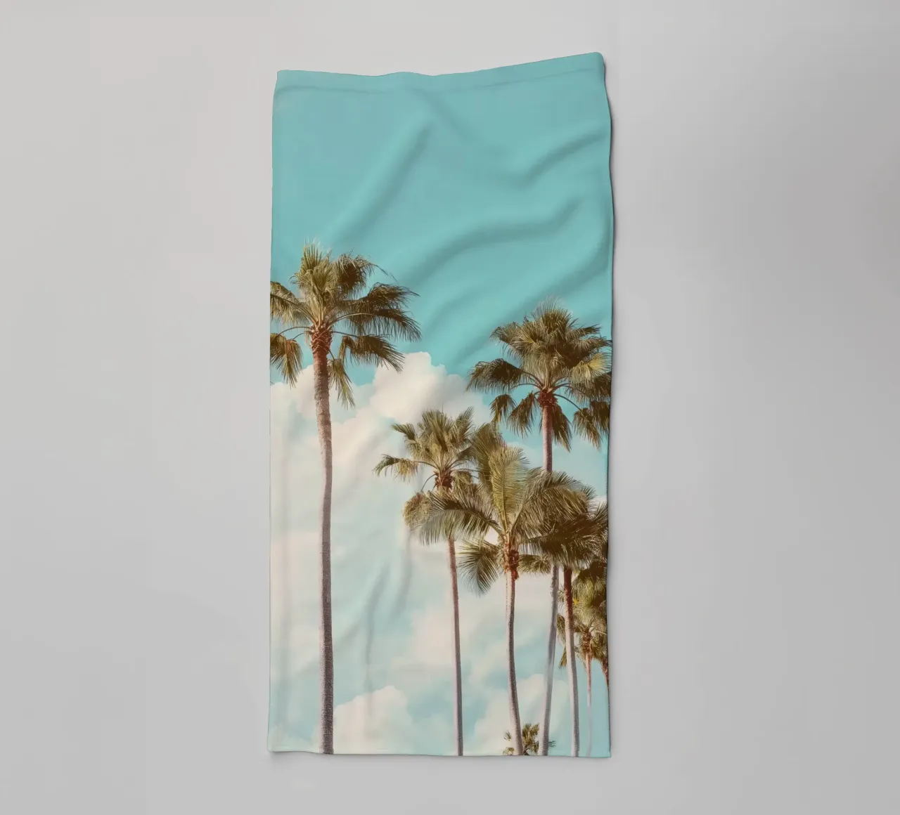 California Dream – Retro Palm Tree Print asciugamano da bagno da Vela Luna