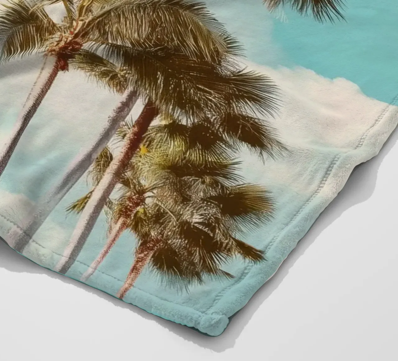 California Dream – Retro Palm Tree Print coperta in pile da Vela Luna