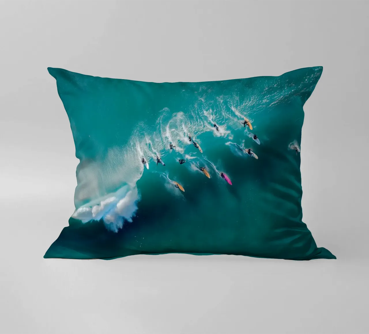 Chasing the Break – Aerial Surf Photography Print cuscino da Vela Luna