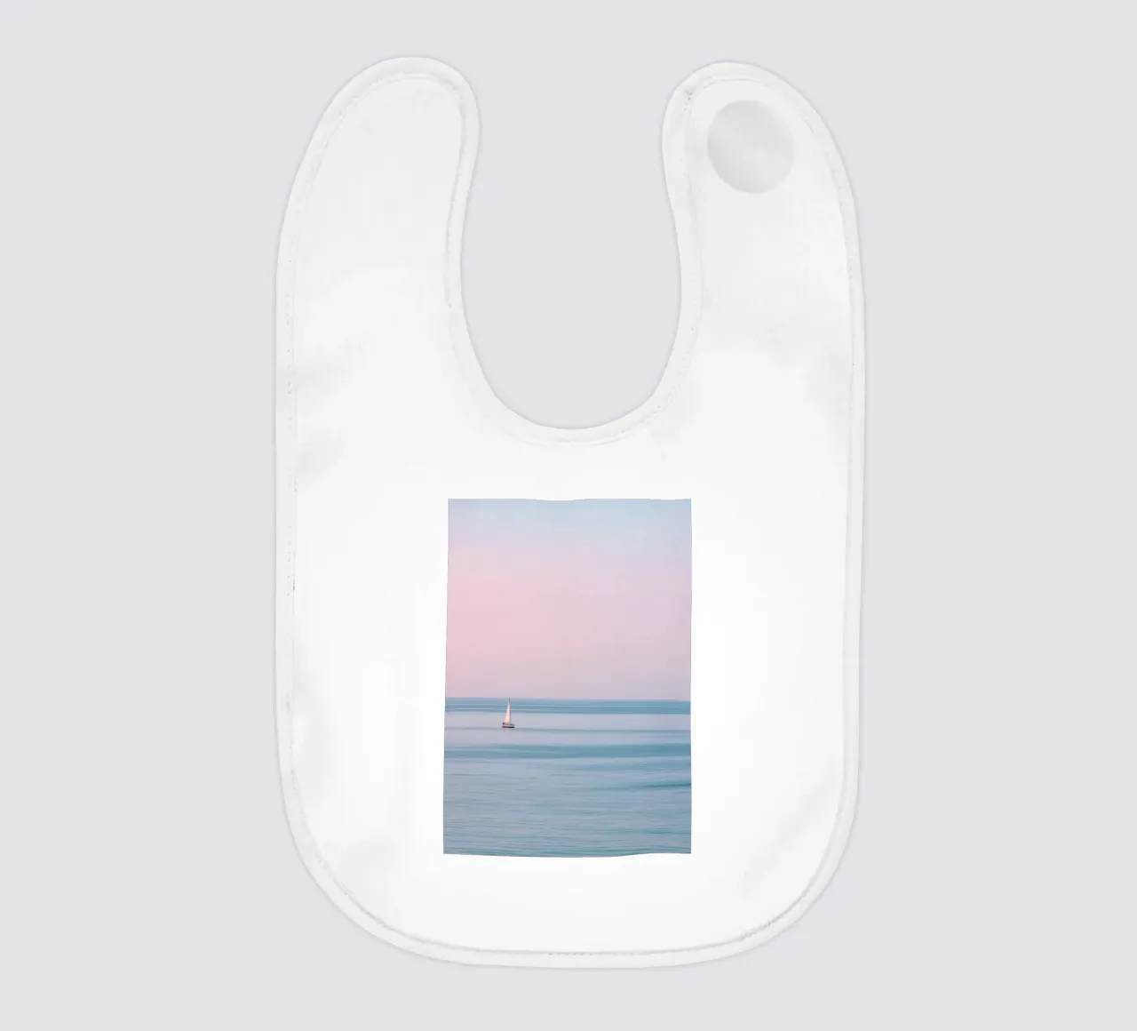 Sailing Still – Minimalist Ocean Photography bavaglino da Vela Luna