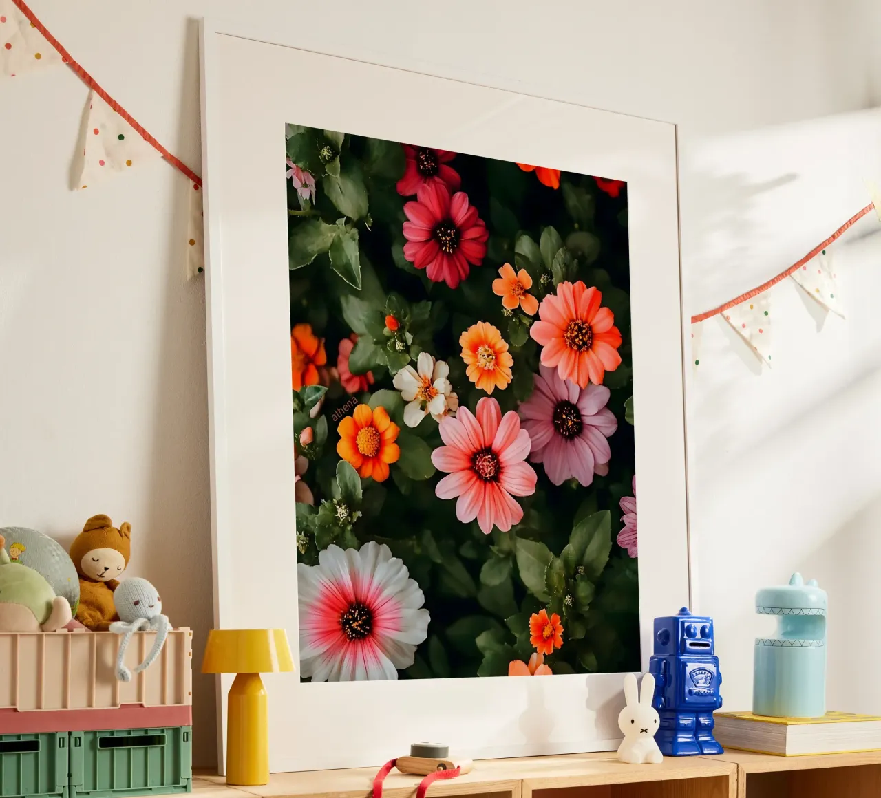 Fiori d'oro vibranti poster con telaio in plastica da luxi&lace
