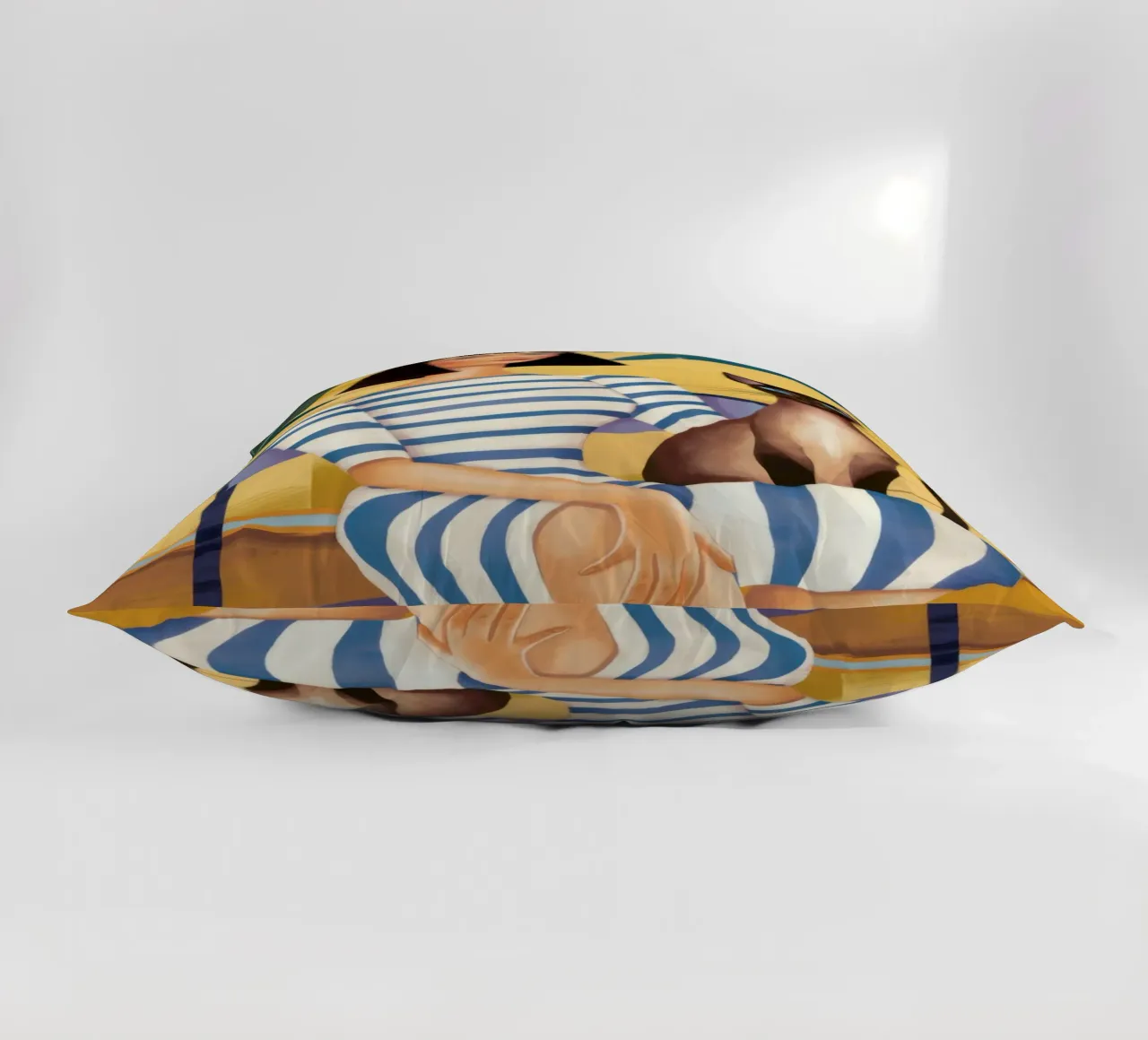 Gatto con camicia a righe cuscino da Marigold Tiga