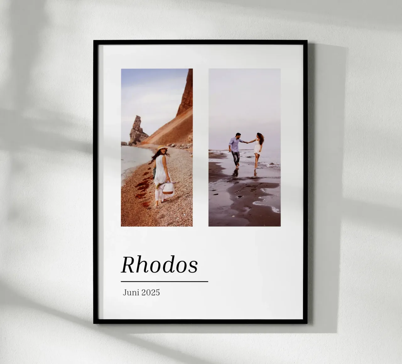 Zwei Wunschfotos mit Wunschort und Datum poster con telaio in legno da BAINAI