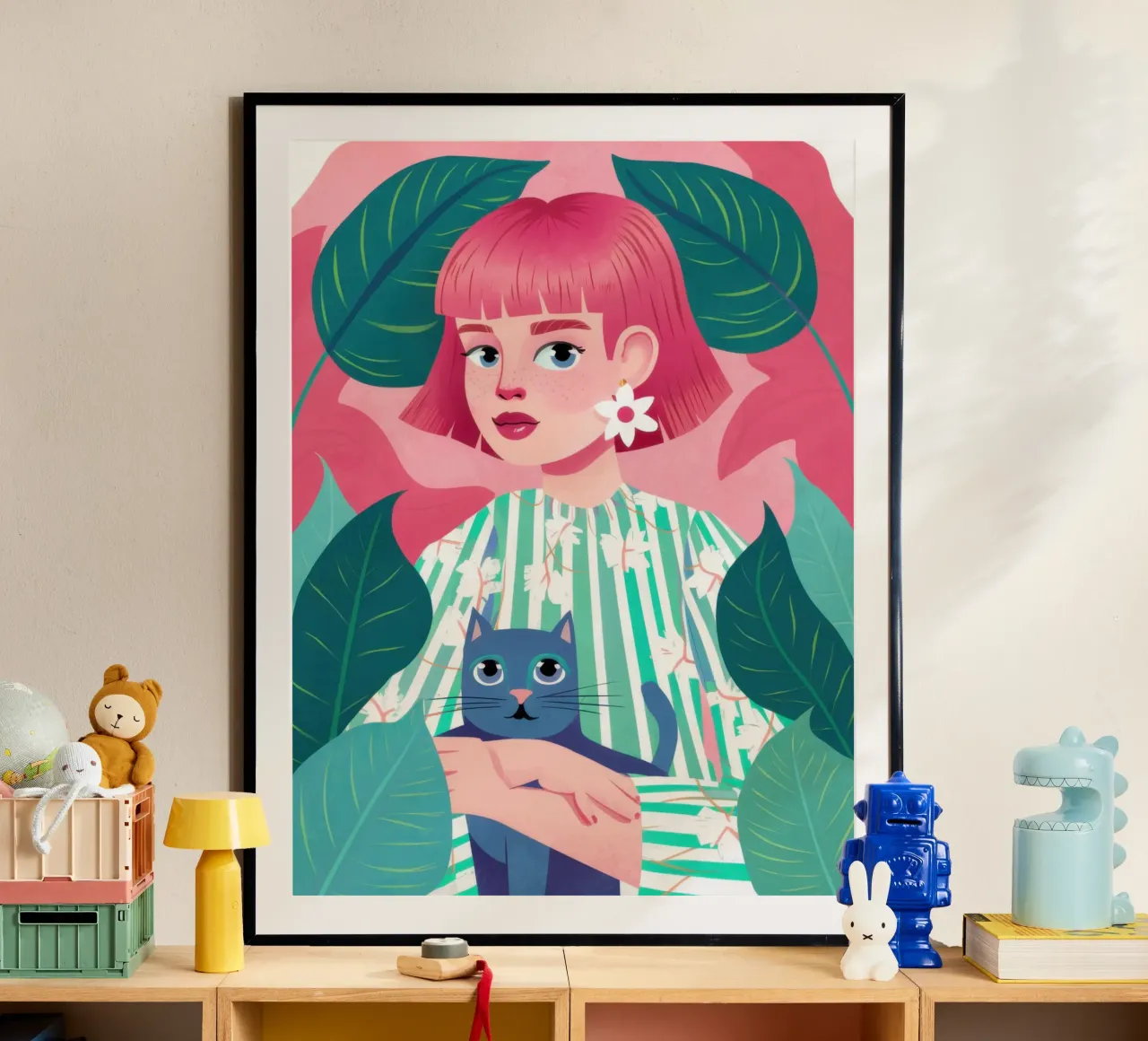 Gatto blu dai capelli rosa poster con telaio in legno da Marigold Tiga