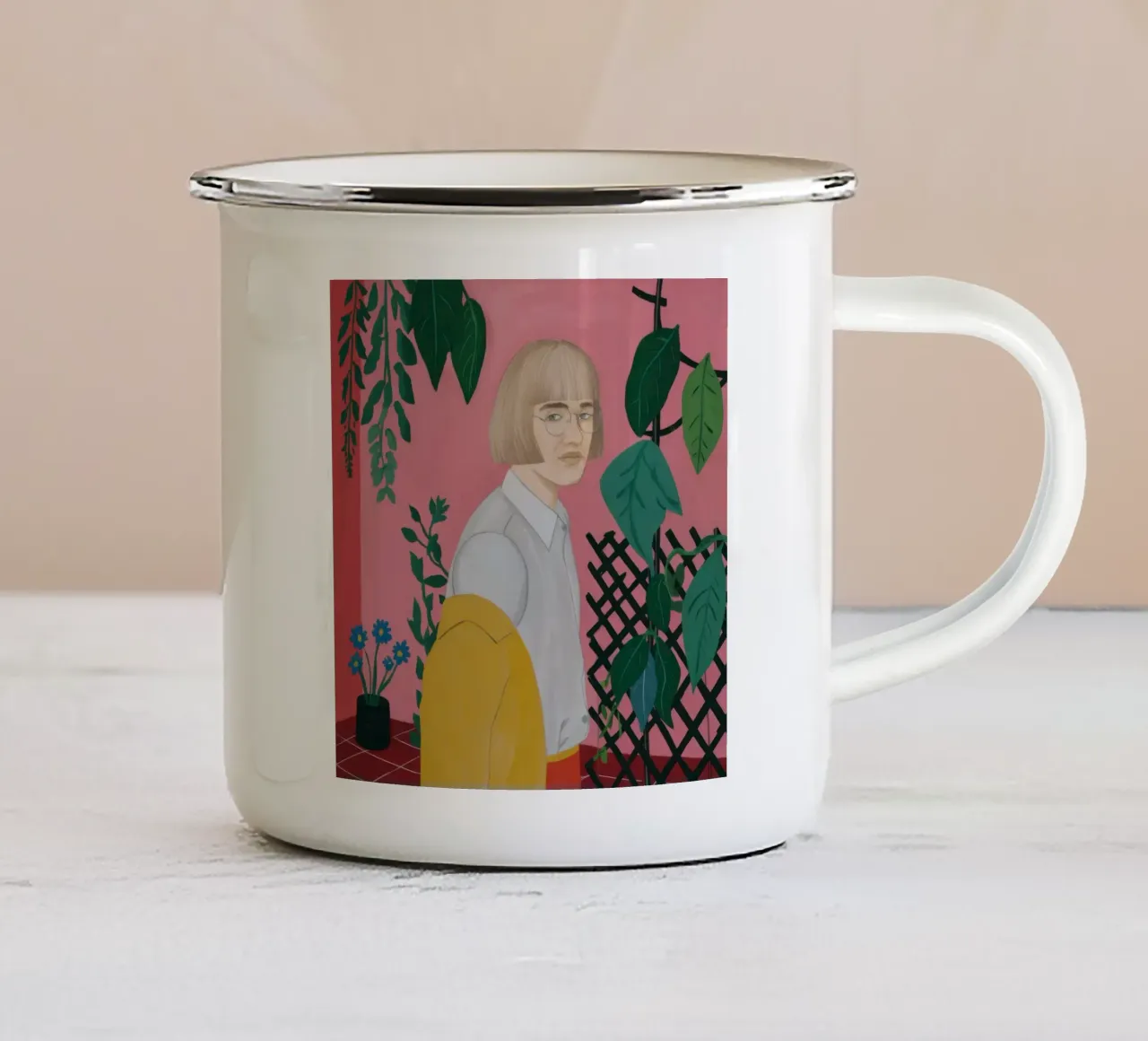 Bionda con pianta tazza in smalto da Pale Aura