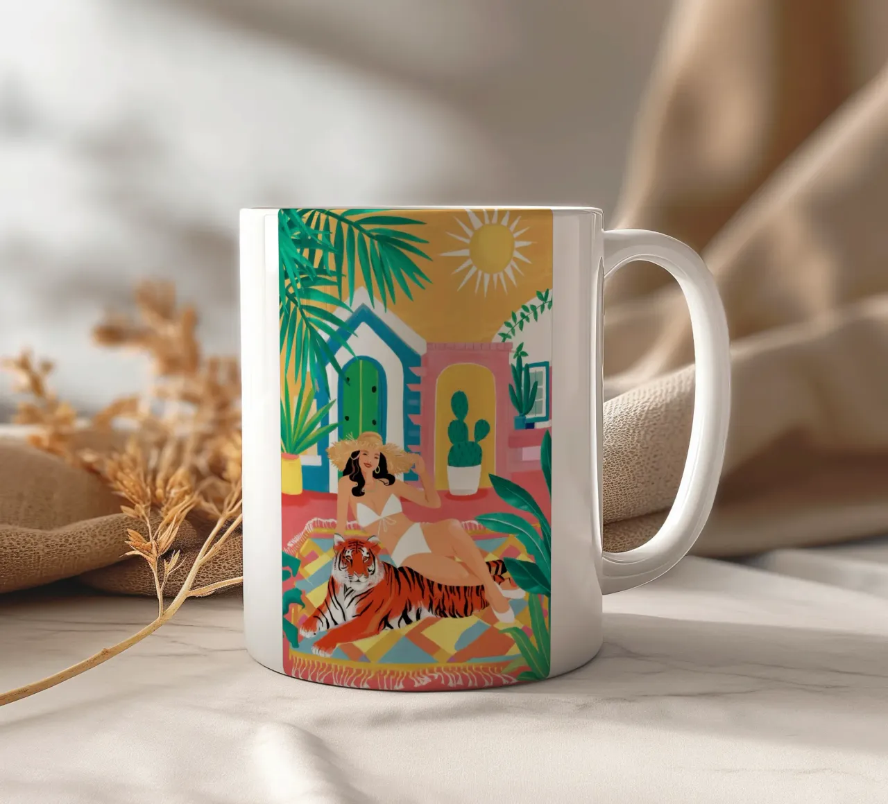 Ragazza con abito da giungla tazza in ceramica da Sentinel Glow
