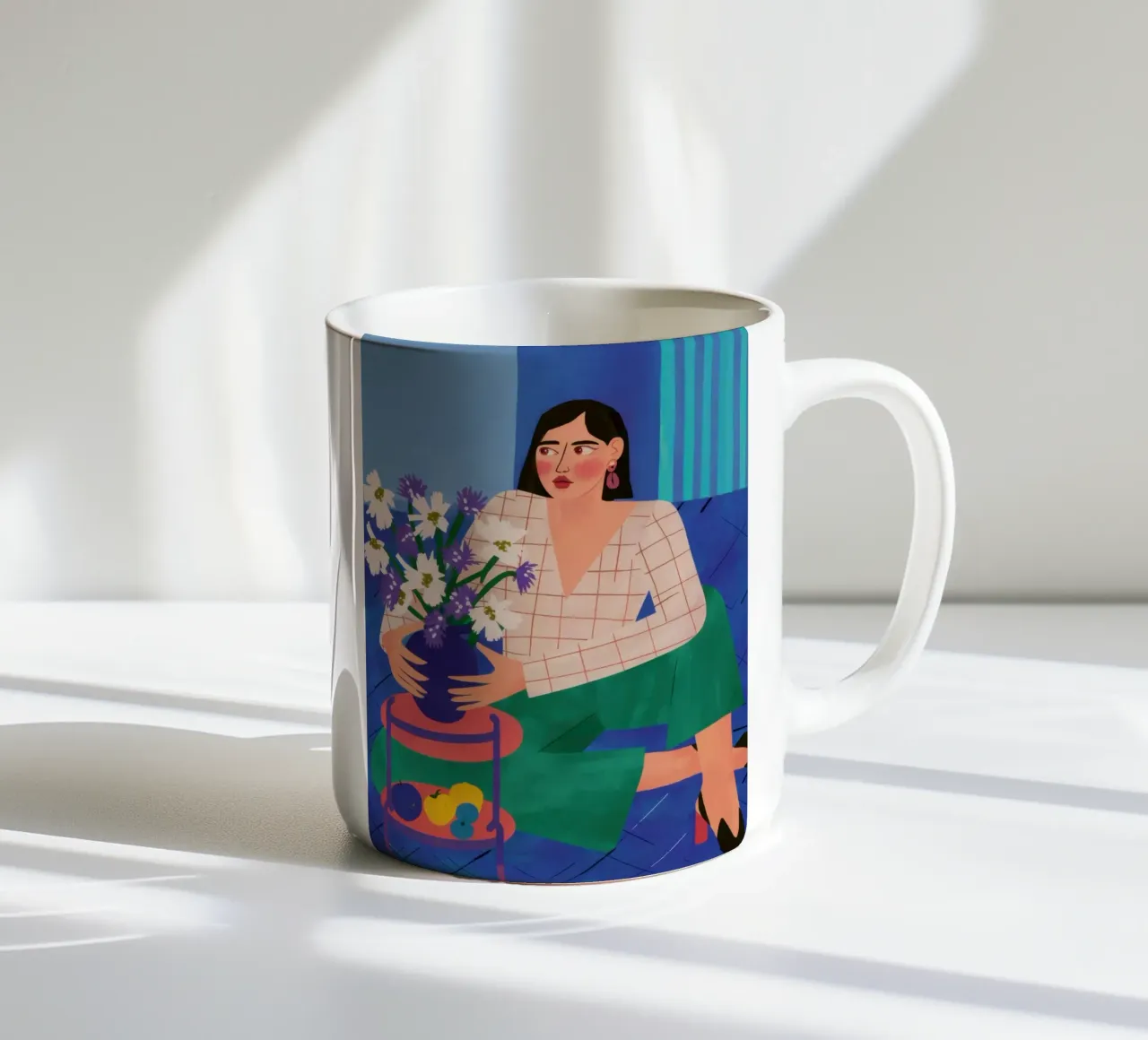 Vaso blu Fiori bianchi tazza in ceramica da Marigold Tiga