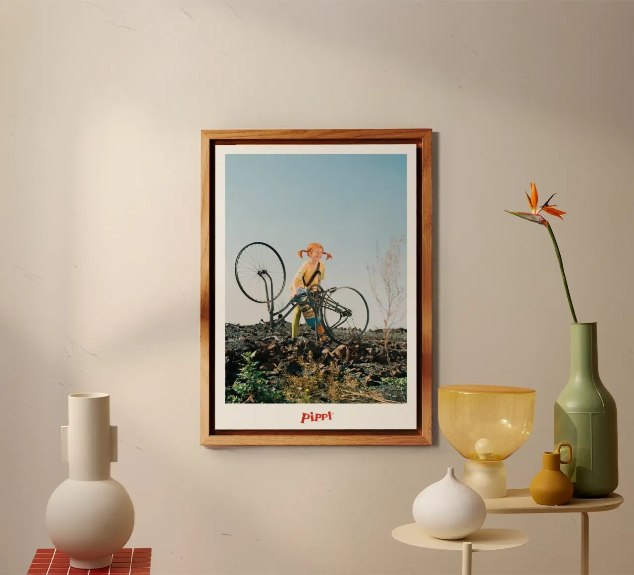 Pippi Calzelunghe e la sua bicicletta alluminio dibond da Earl Beeman
