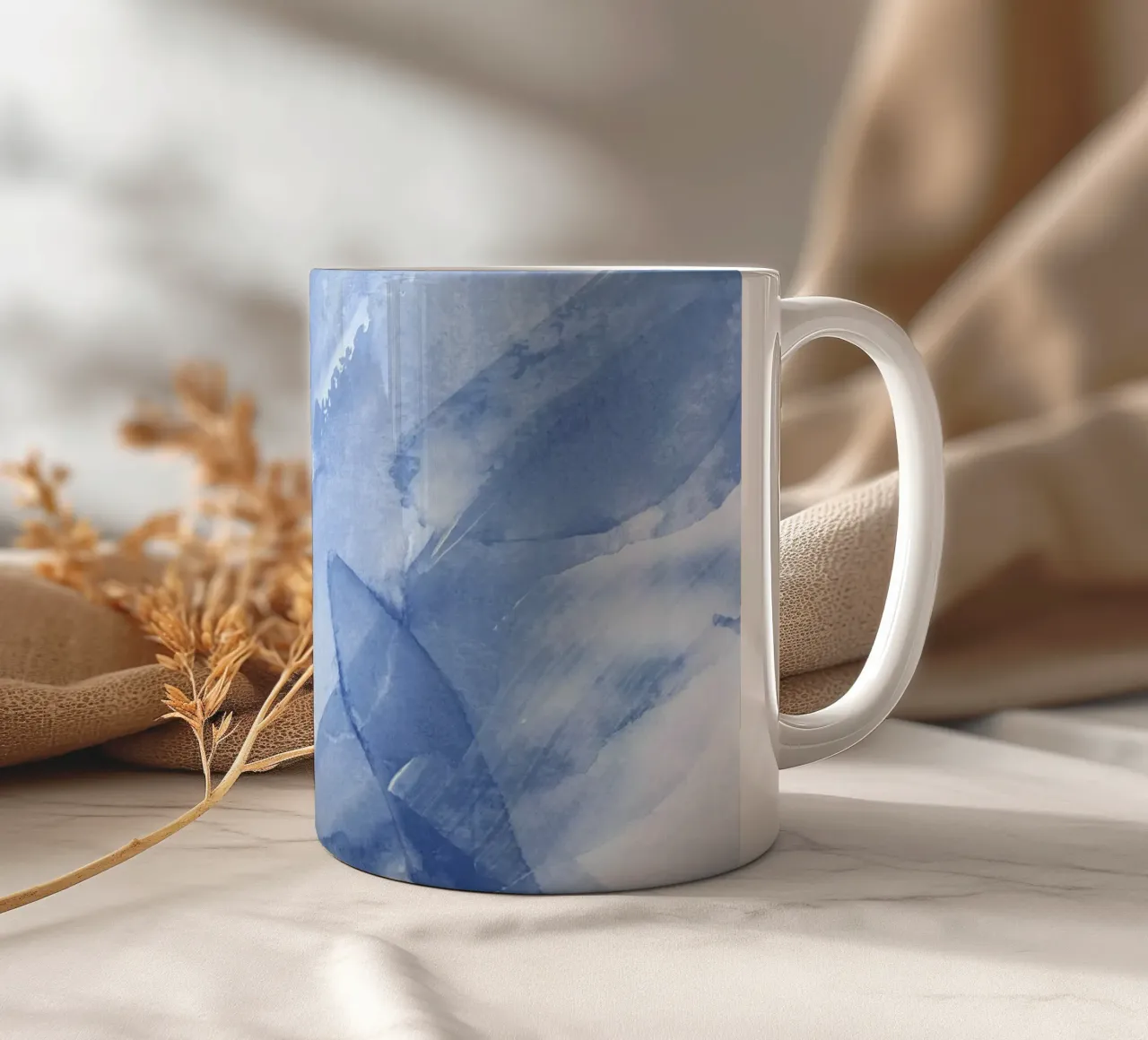 Pennellate astratte blu 3 tazza in ceramica da NouveauPrints