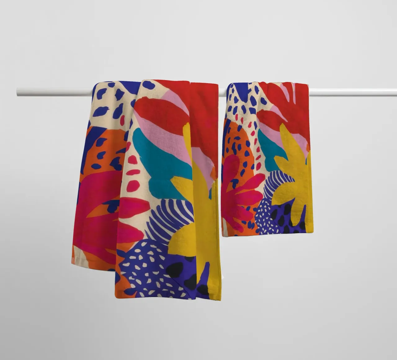 Vrolijk abstract boeket badhanddoek van Arcane Lines