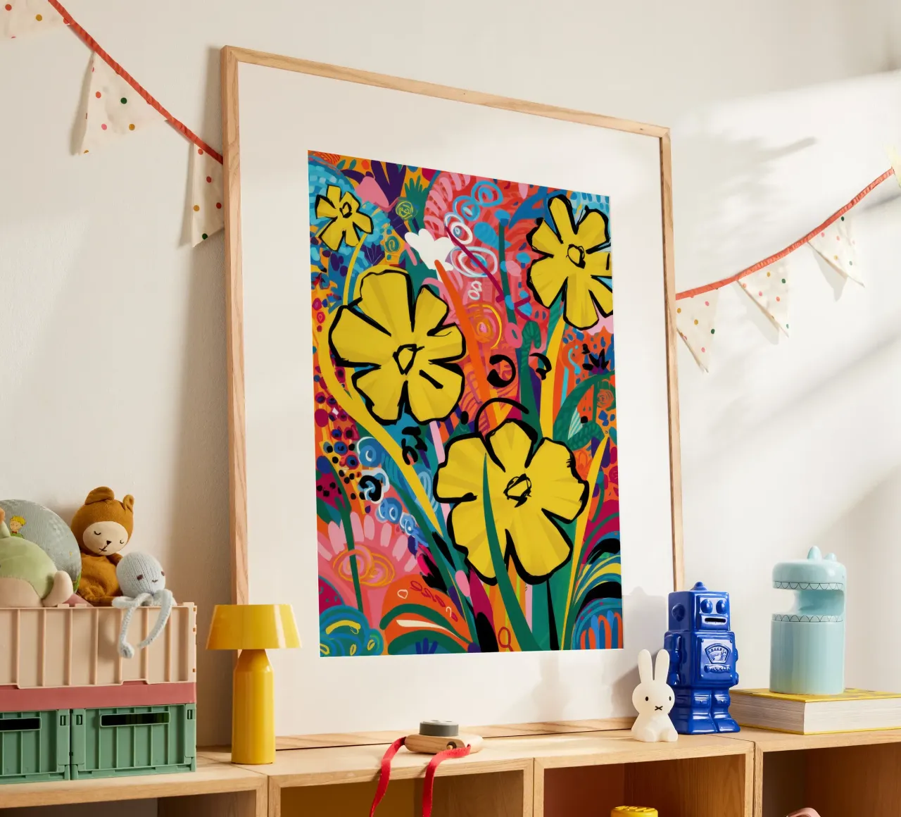 Potenza dei fiori d'oro poster con telaio in plastica da Arcane Lines