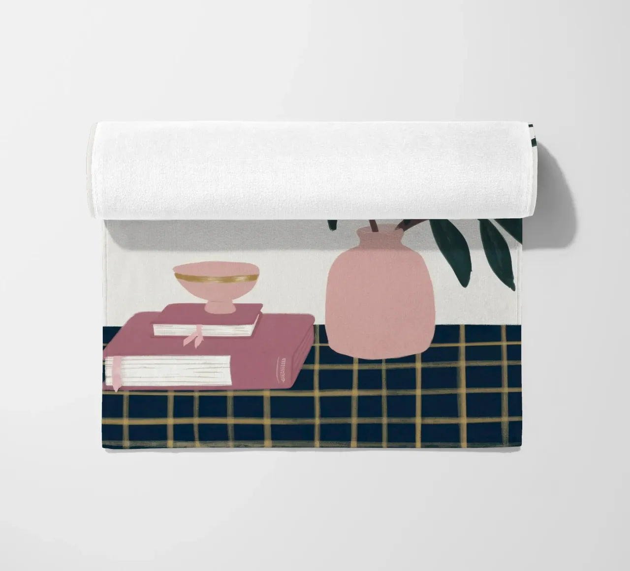 Vaso rosa Pila di libri telo mare da Hollow Years