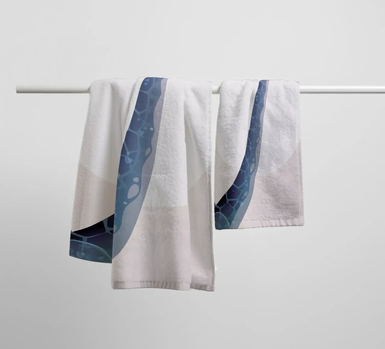 Purple Giant asciugamano da bagno da Little Flourishes
