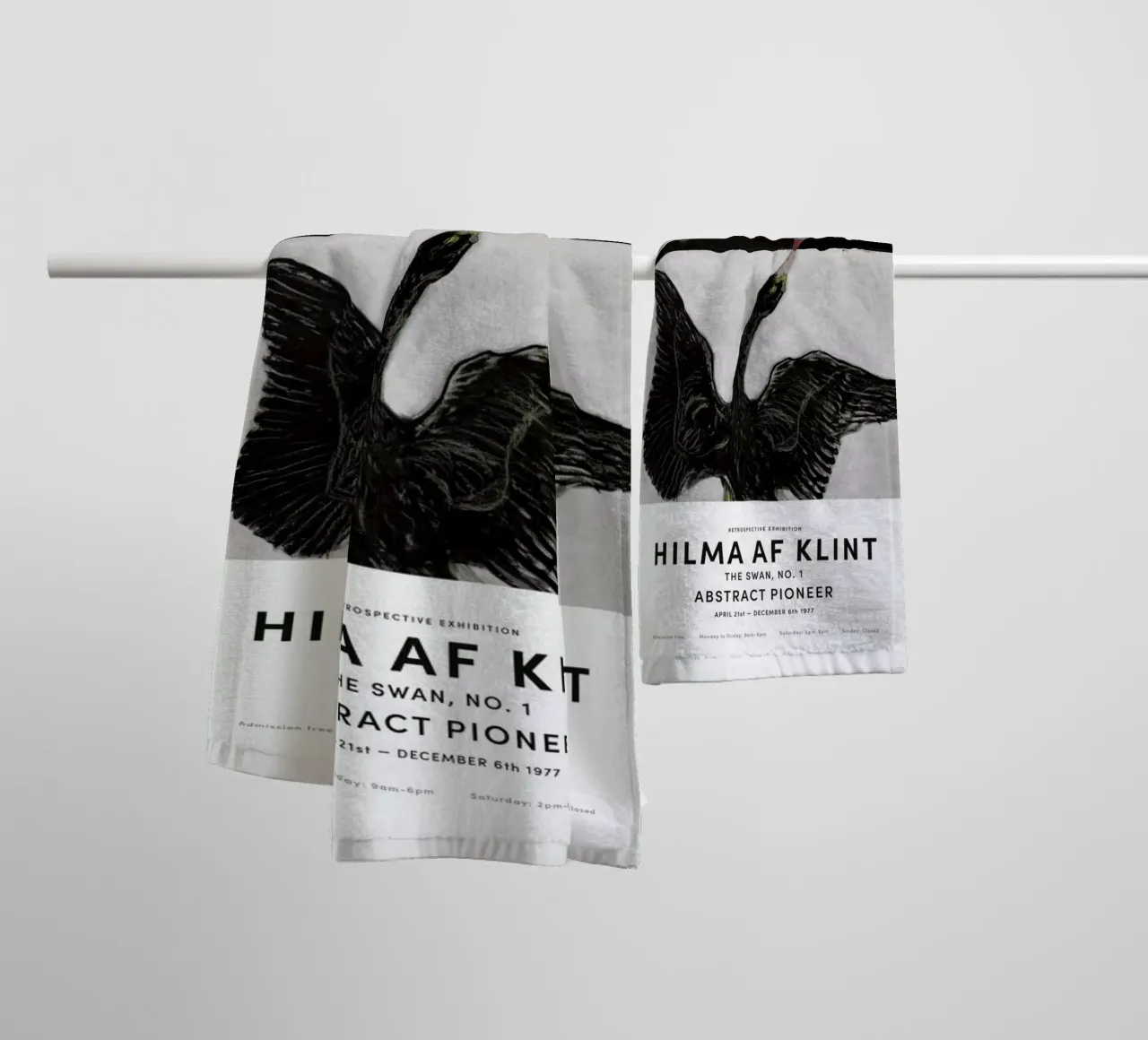 Hilma af Klint - The Swan, No. 1 II asciugamano da bagno da Vintage by JUNIQE