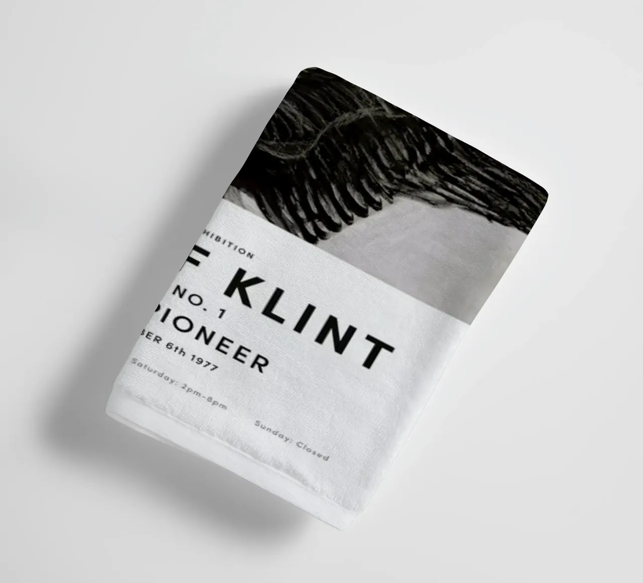 Hilma af Klint - The Swan, No. 1 II asciugamano da bagno da Vintage by JUNIQE