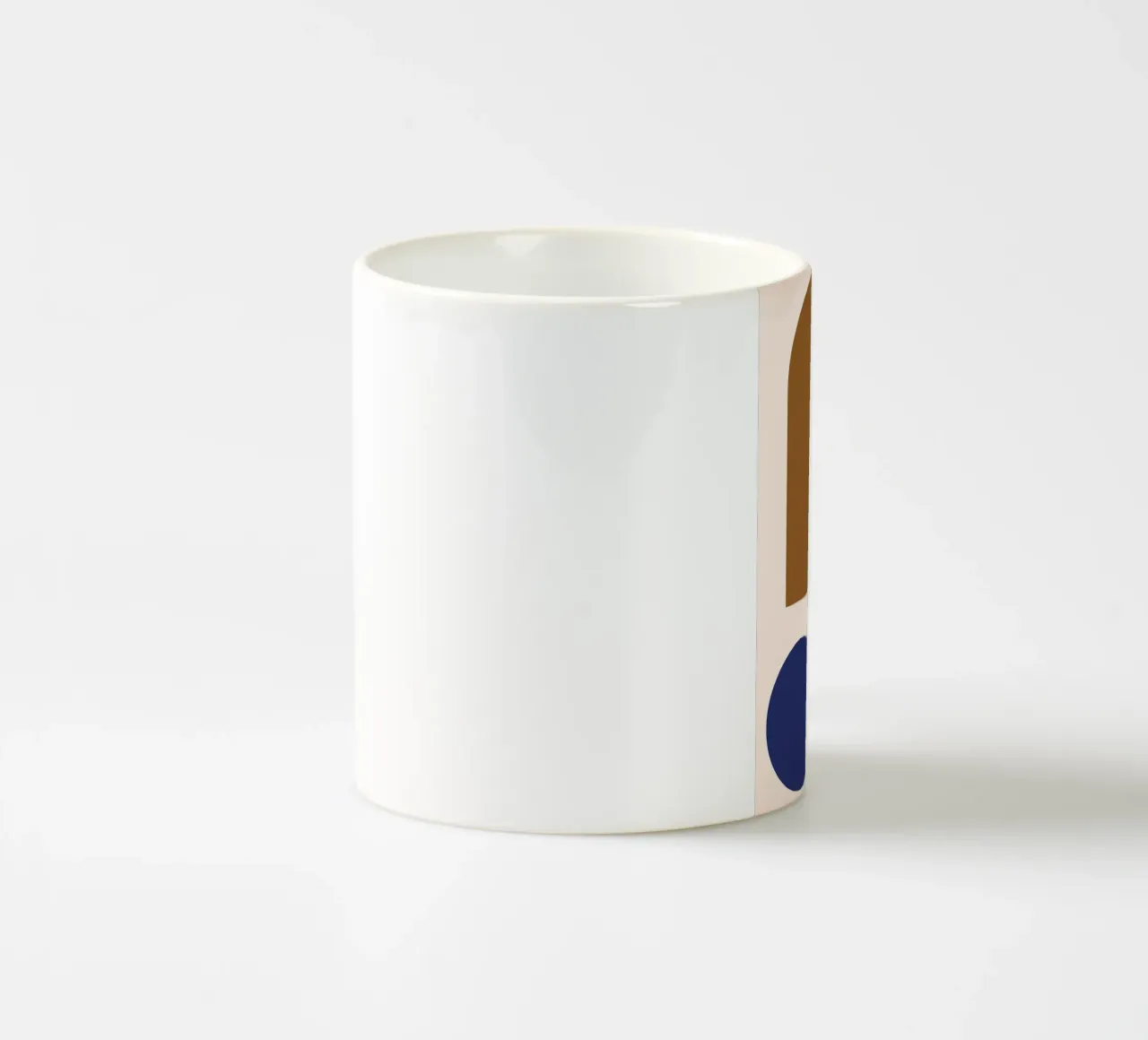 forme geometriche tazza in ceramica da E Cannon