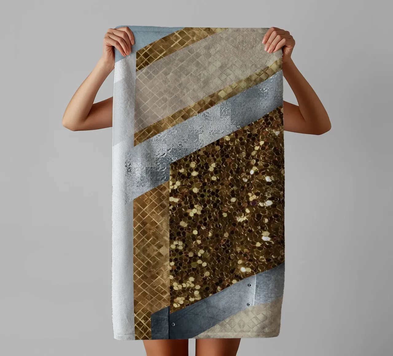 shimmering golden geometric abstract 02 asciugamano da bagno da vintageshop