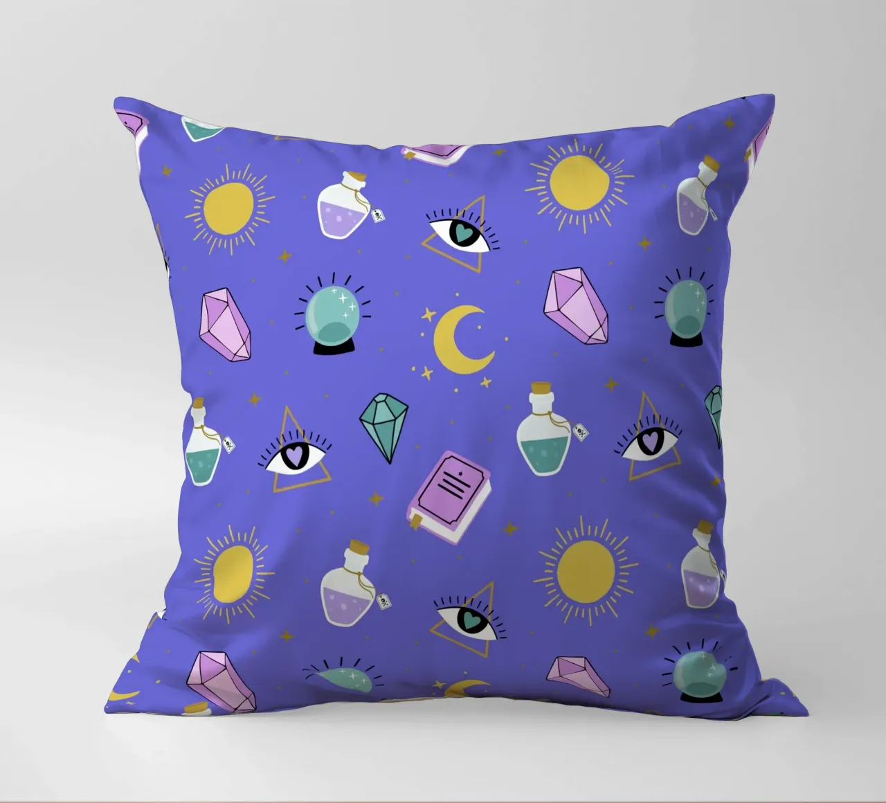 Esoteric pattern kussen van Vivi Nicolin