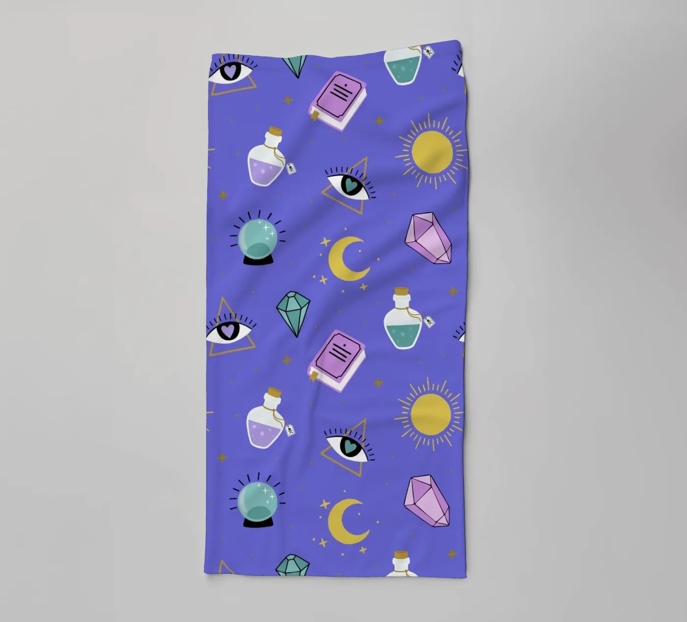 Esoteric pattern Handtuch von Vivi Nicolin