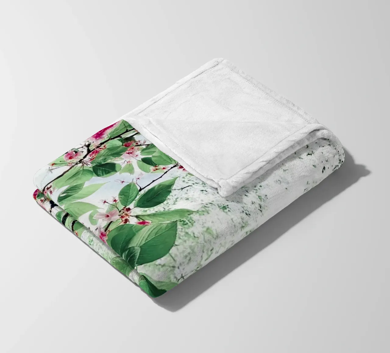SAKURA - Fiore di ciliegio coperta in pile da KISSA STUDIO