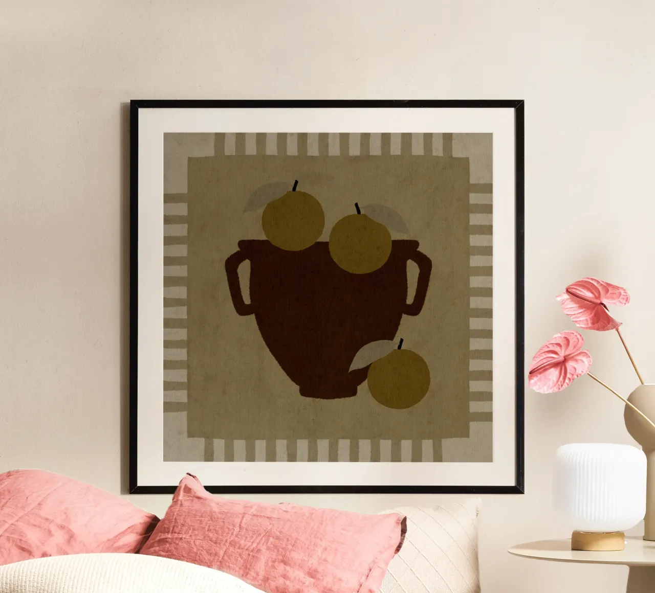 Natura morta con vaso e arance III poster con telaio in alluminio da Shatha Al Dafai