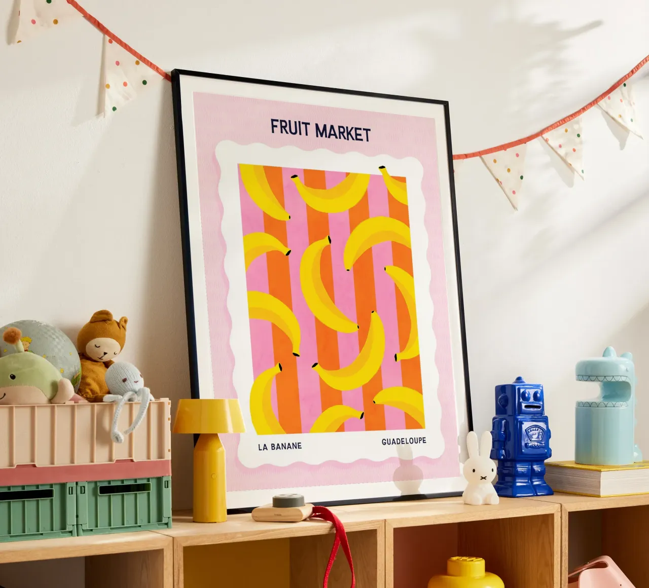 Banane - Poster del mercato della frutta poster con telaio in plastica da Dominique Vari