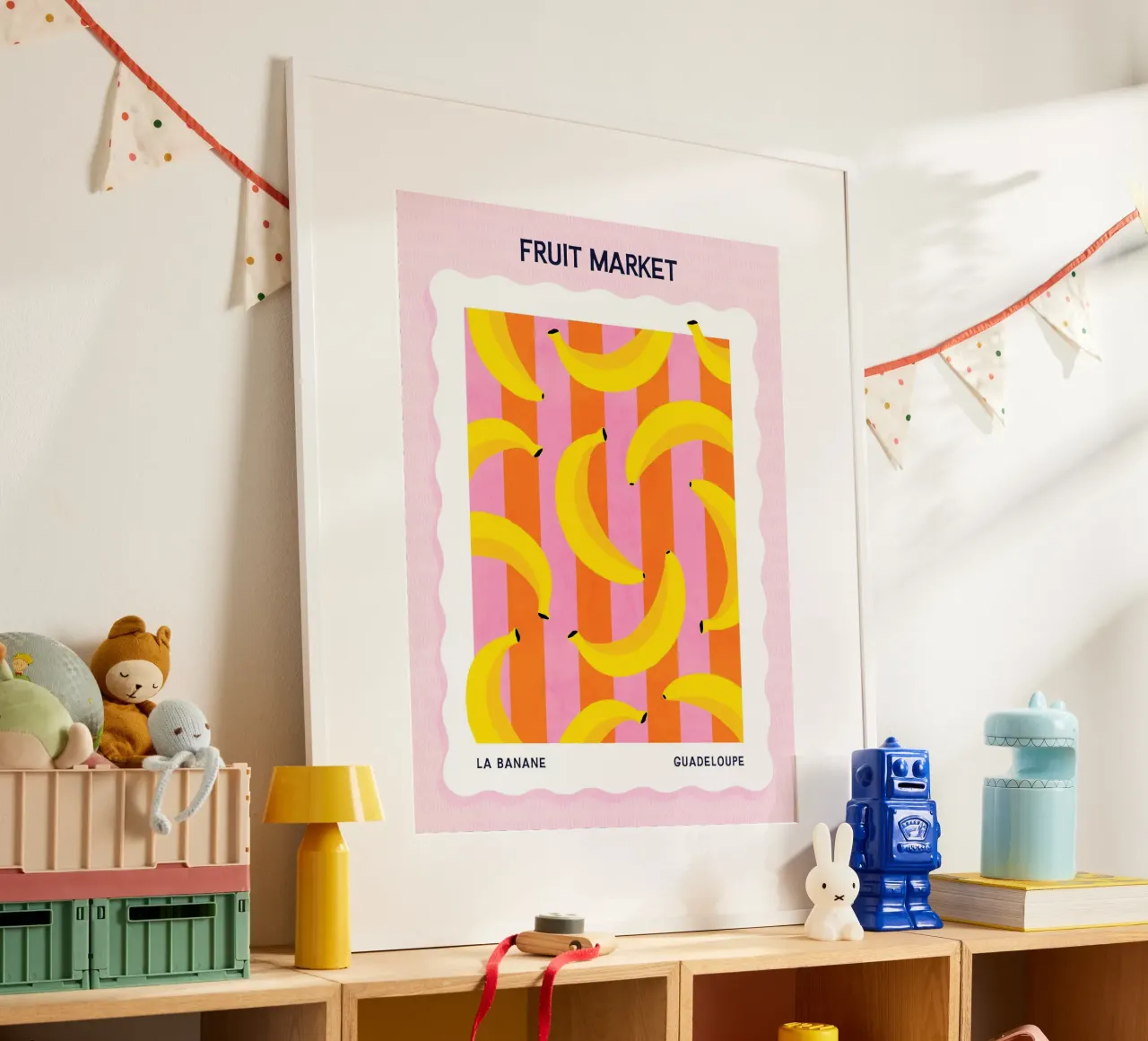 Banane - Poster del mercato della frutta poster con telaio in plastica da Dominique Vari