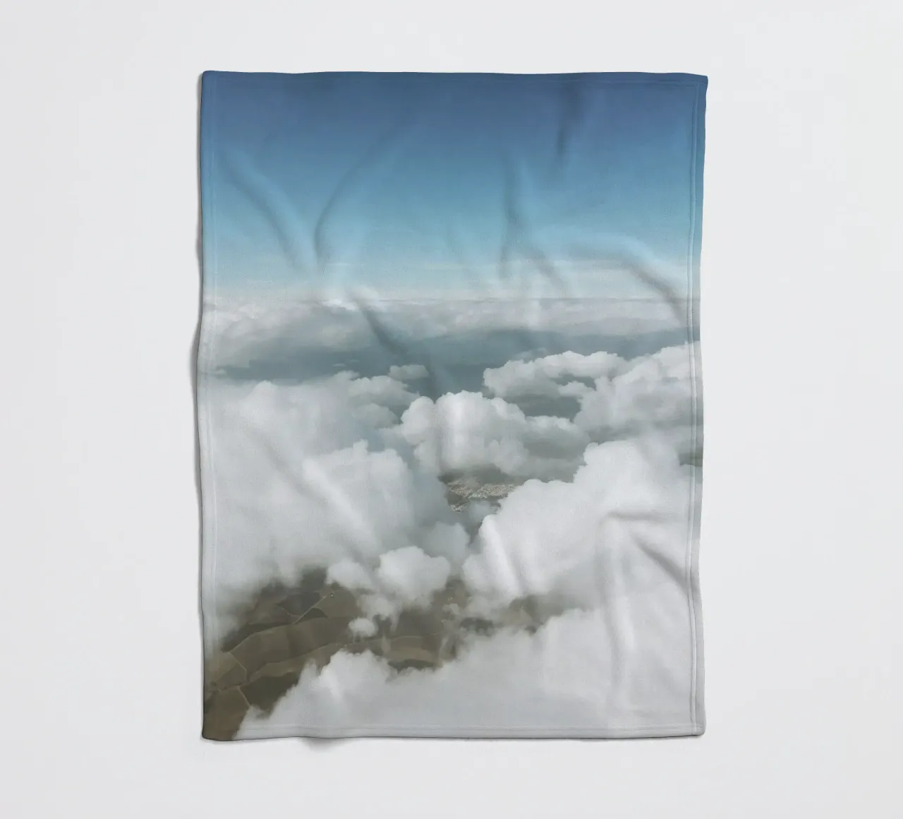 Flauschige Wolken Fleecedecke von Cassia Beck Photography