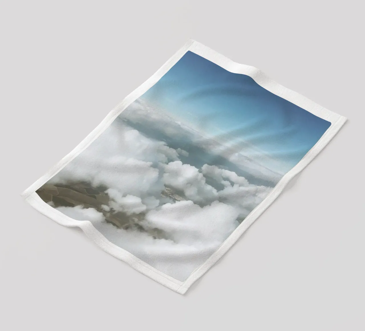 Flauschige Wolken Fleecedecke von Cassia Beck Photography