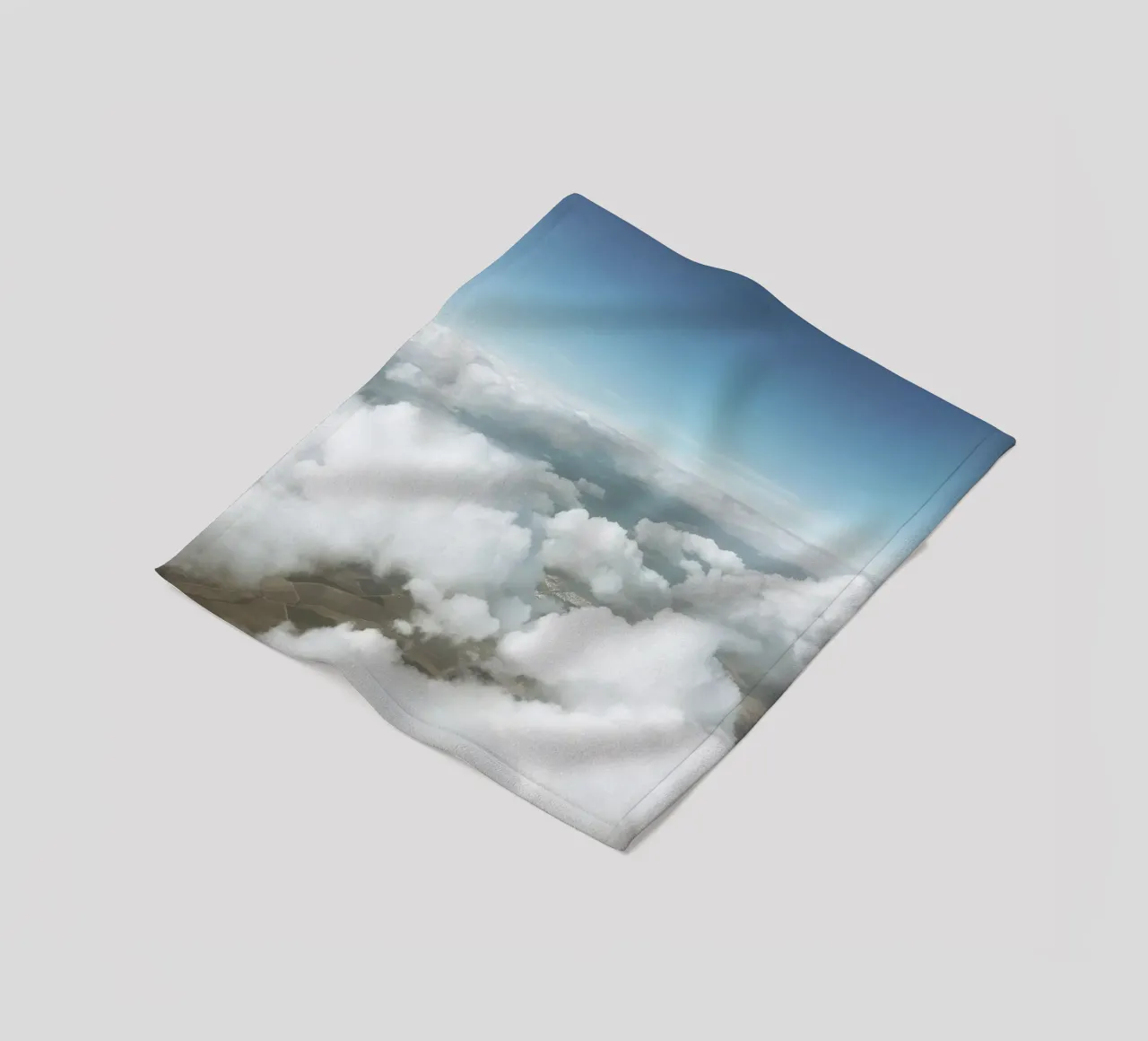 Flauschige Wolken Fleecedecke von Cassia Beck Photography