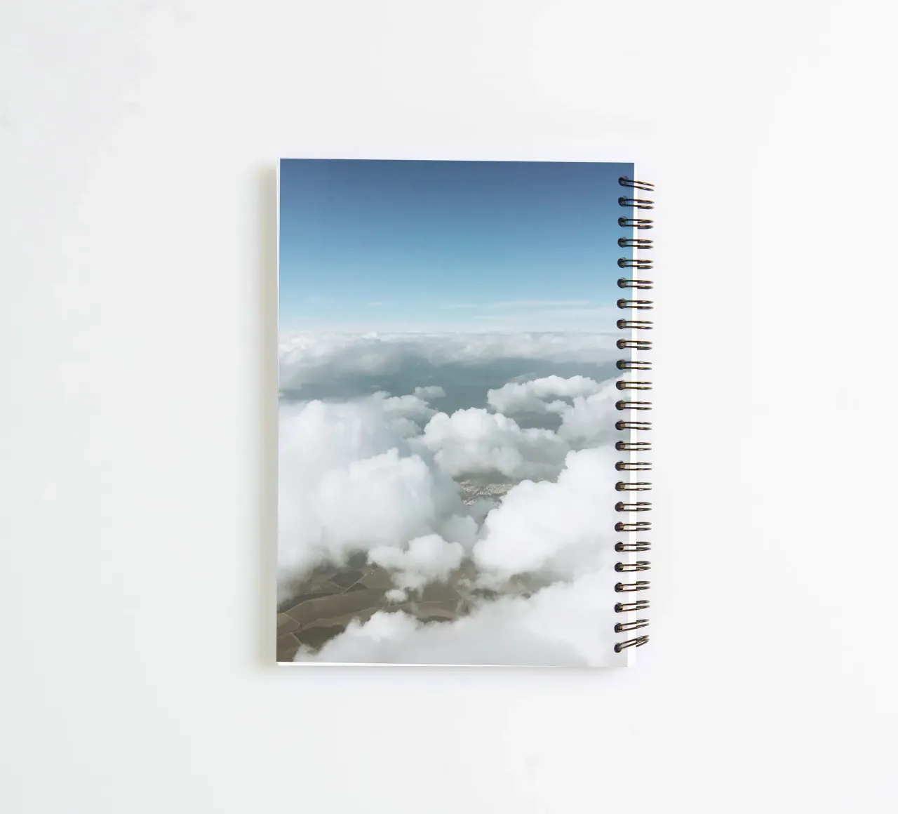 Nuages cotonneux carnet à spirale de Cassia Beck Photography